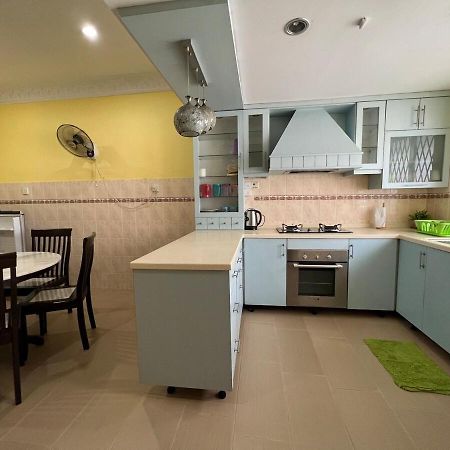Rini Utama Homestay Skudai Eksteriør billede