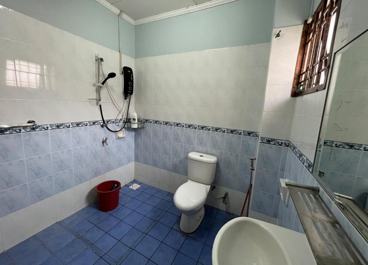 Rini Utama Homestay Skudai Eksteriør billede