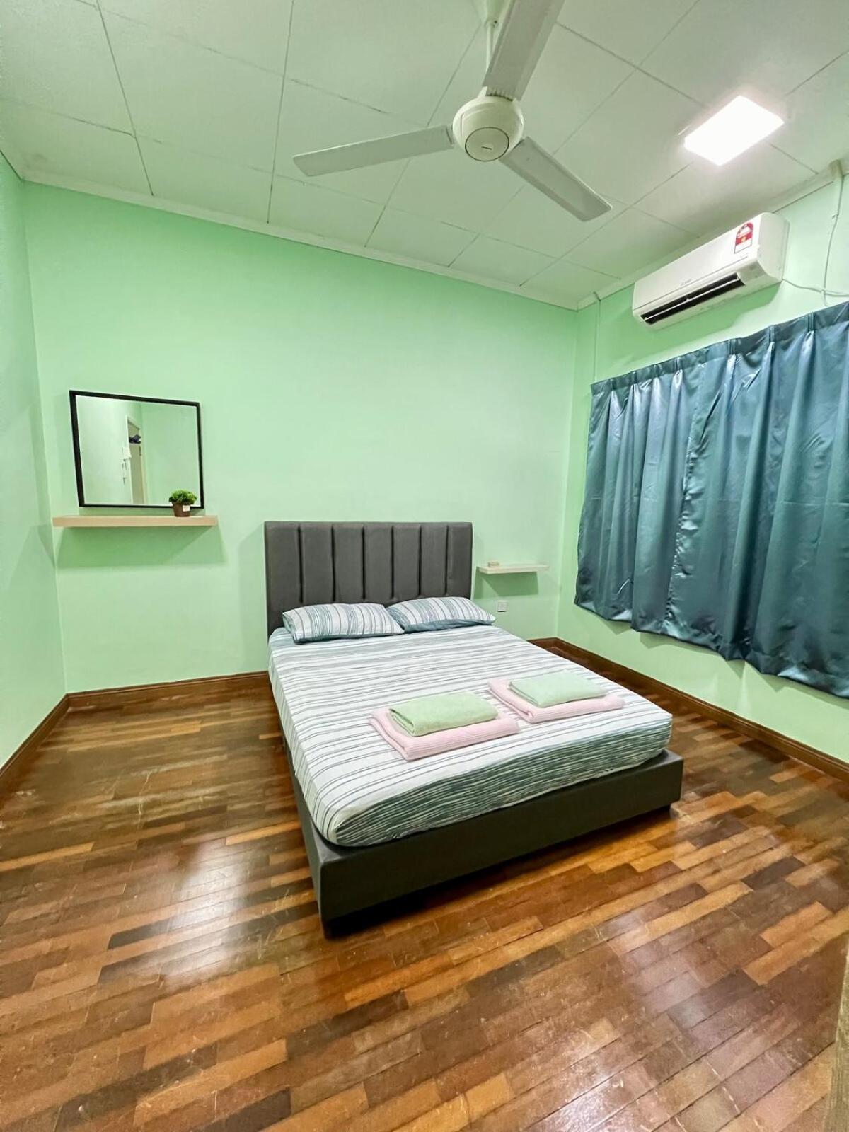 Rini Utama Homestay Skudai Eksteriør billede