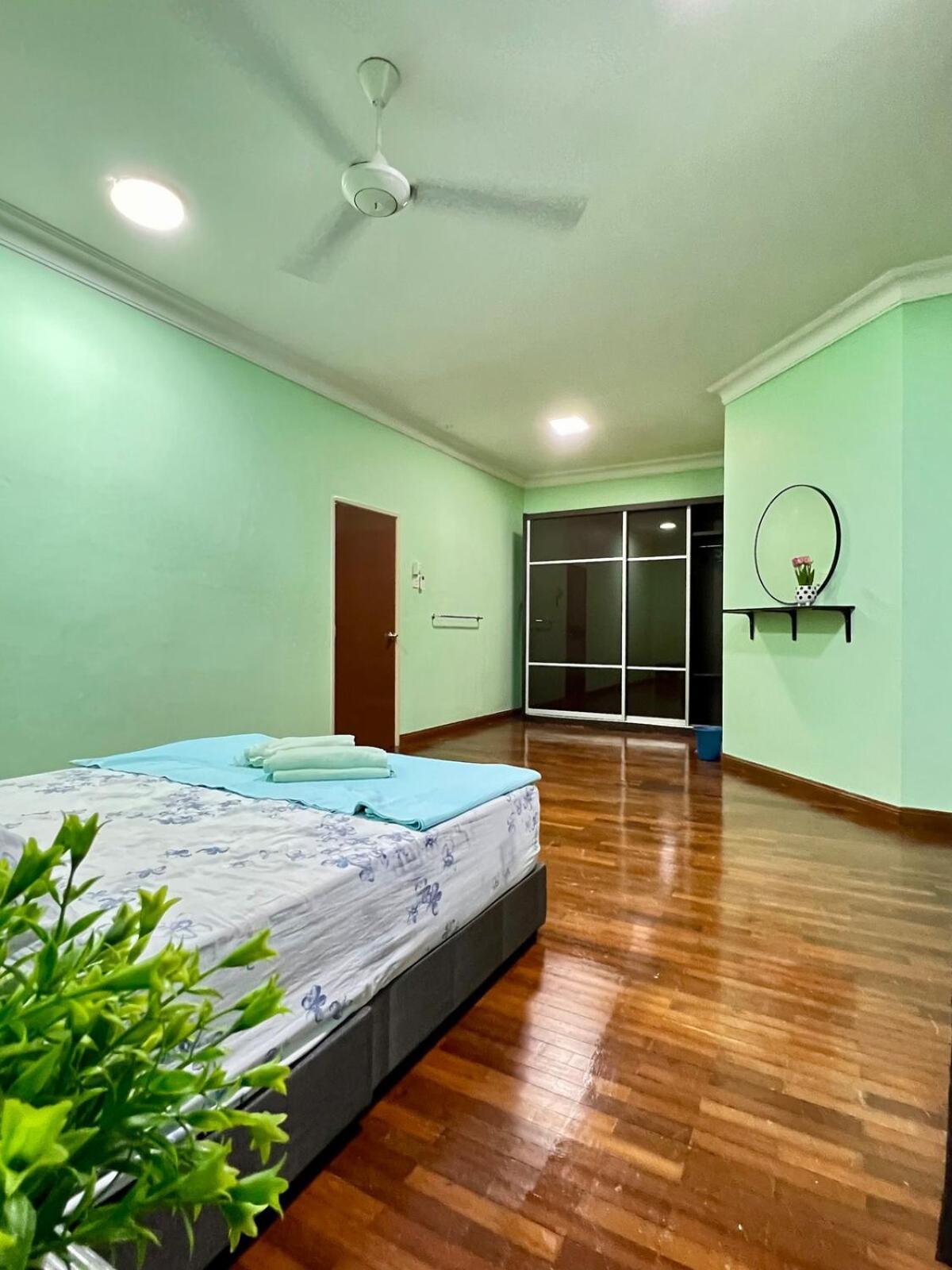 Rini Utama Homestay Skudai Eksteriør billede
