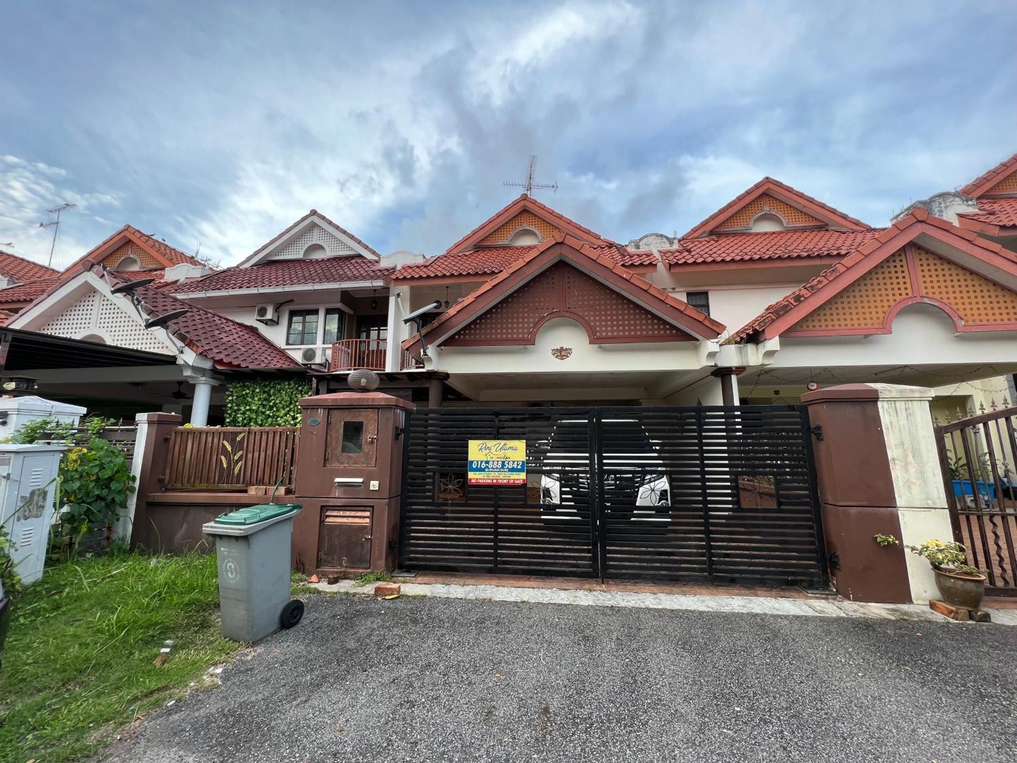 Rini Utama Homestay Skudai Eksteriør billede